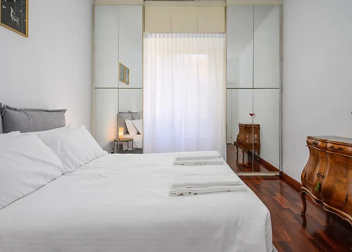 Porta Venezia Charme Apartment